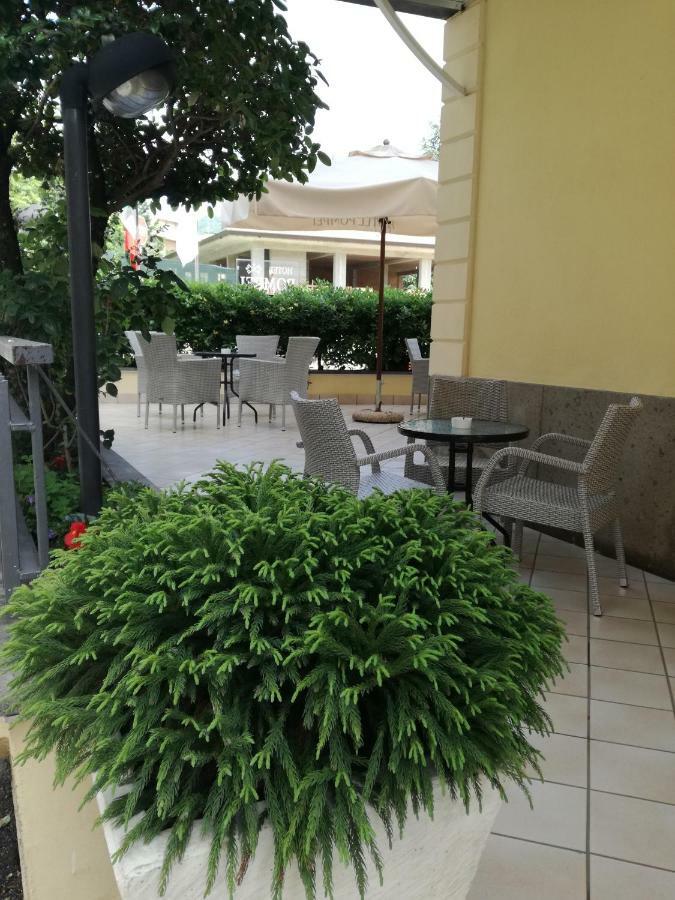 Hotel Pompei Fiuggi Exterior photo